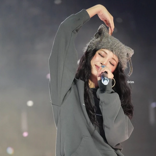 今日最も愛されたツウィ (TWICE)の姿