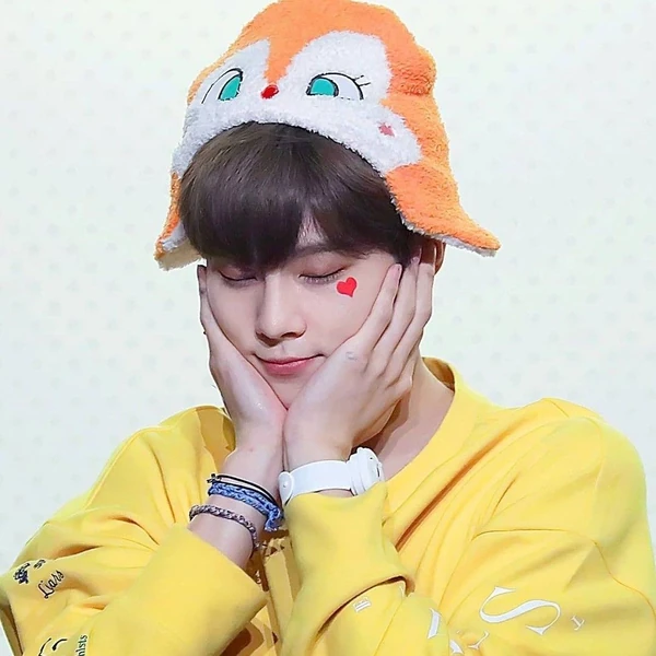 김우석 팬심 가득한 인기 사진