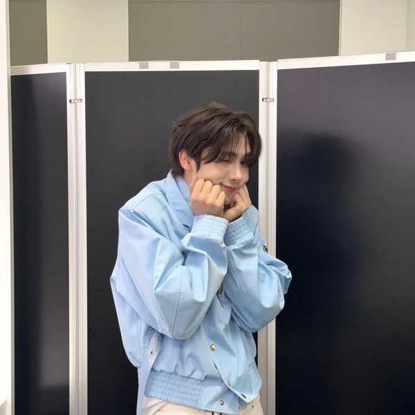 Top Photo Full of TWS Love