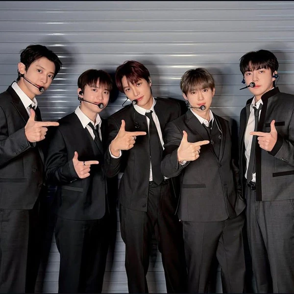 팬들이 뽑은 EXO 최고의 순간