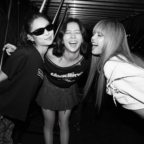 今日最も愛されたBLACKPINKの姿