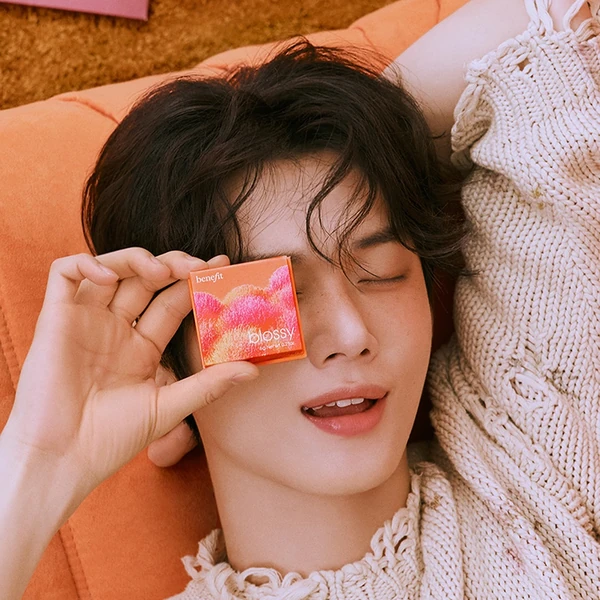 充满粉丝爱意的然竣 (TOMORROW X TOGETHER)人气照片