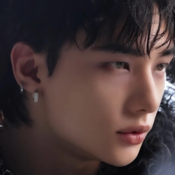 Popular profile picture of Hyunjin (Stray Kids) loved by fans