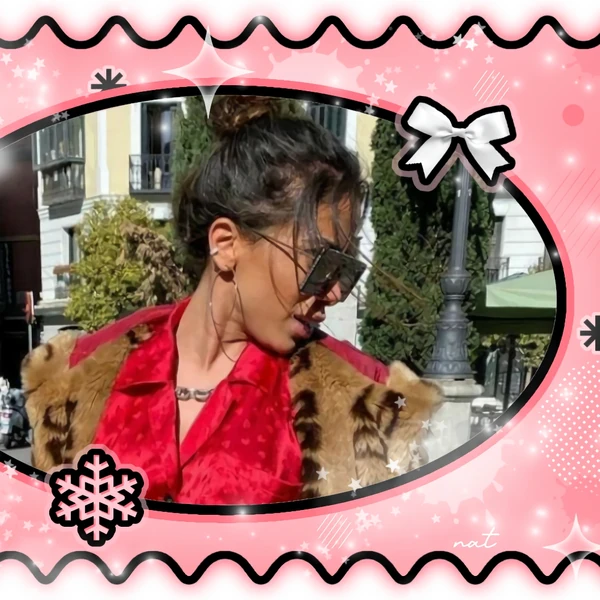 Top Photo Full of Anitta Love