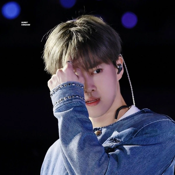 粉丝票选的Suho (EXO)最佳瞬间