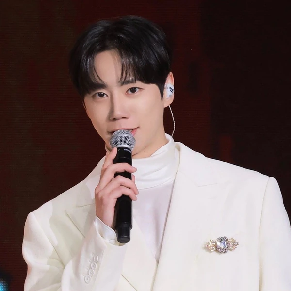 粉絲票選的李濬榮最佳瞬間