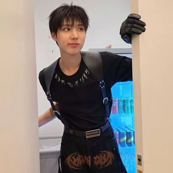 Top Photo Full of Juwang (KickFlip) Love