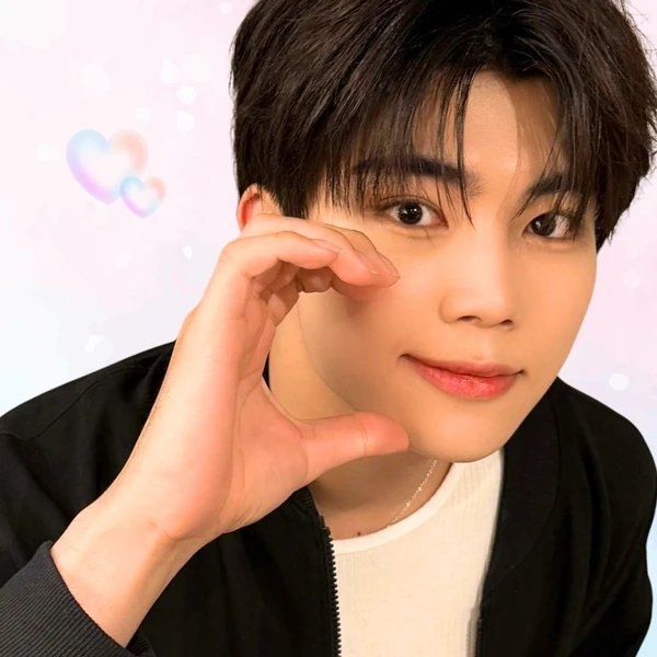 Penampilan Park Gunwook (ZEROBASEONE) yang Paling Dicintai Hari Ini