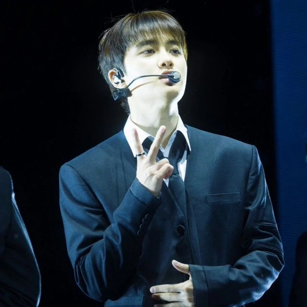 Top Photo Full of D.O. (EXO) Love