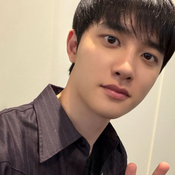 오늘 가장 사랑받은 디오 (EXO)의 모습