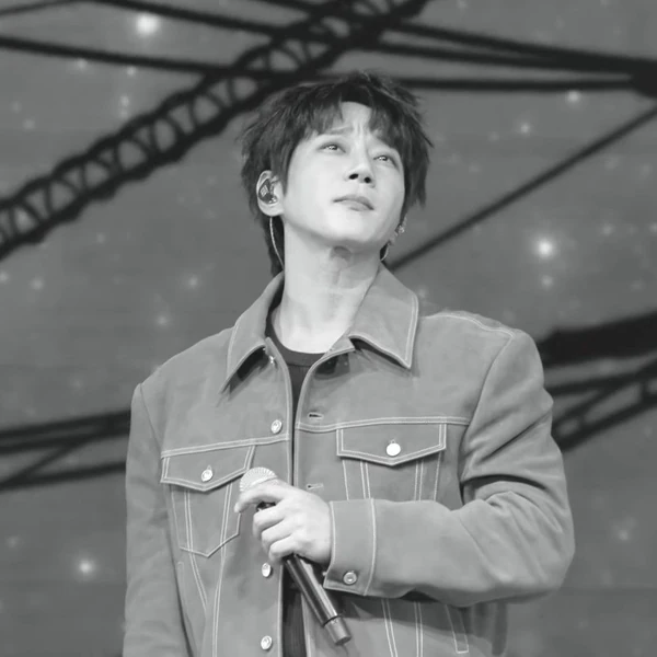 Today's Most Loved Hwang Chiyeol