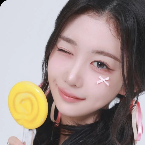 Today's Most Loved Kaede (tripleS)