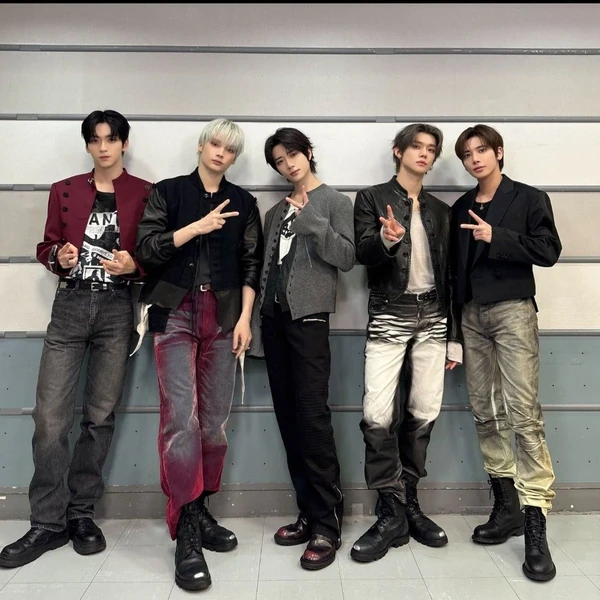 Today's Most Loved TOMORROW X TOGETHER