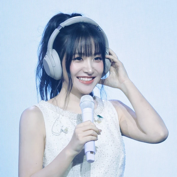 Today's Most Loved Yeri (Red Velvet)