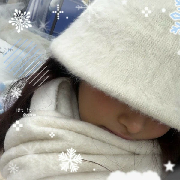 Foto Populer Penuh Cinta untuk Sullyoon (NMIXX)