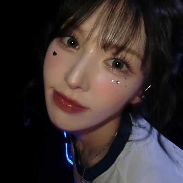 Top Photo Full of Wendy (Red Velvet) Love