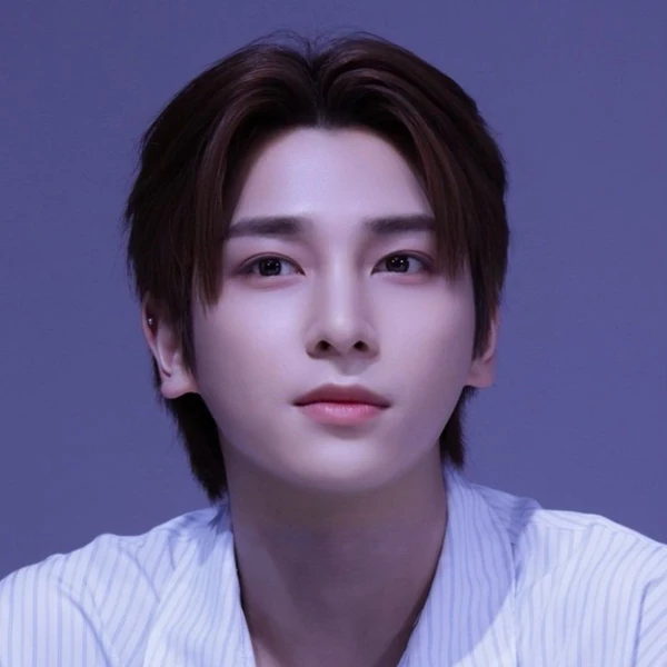 Signature photo of POLARIX capturing their charm