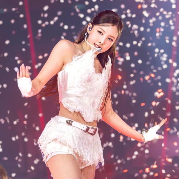 나연 (TWICE) 팬심 가득한 인기 사진