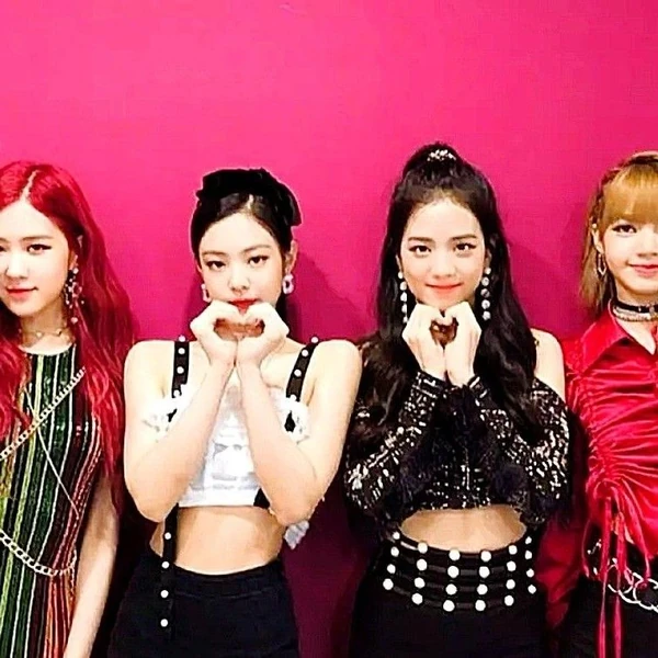 今天最受喜爱的Jennie (BLACKPINK)