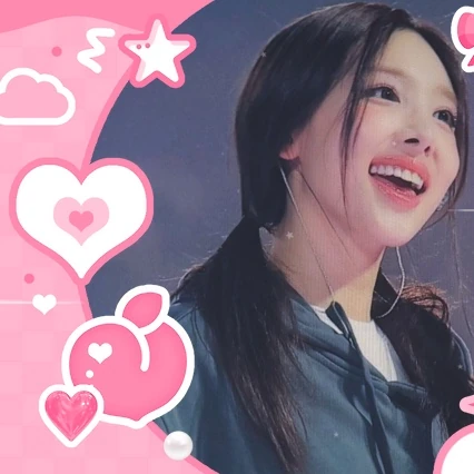 오늘 가장 사랑받은 나연 (TWICE)의 모습