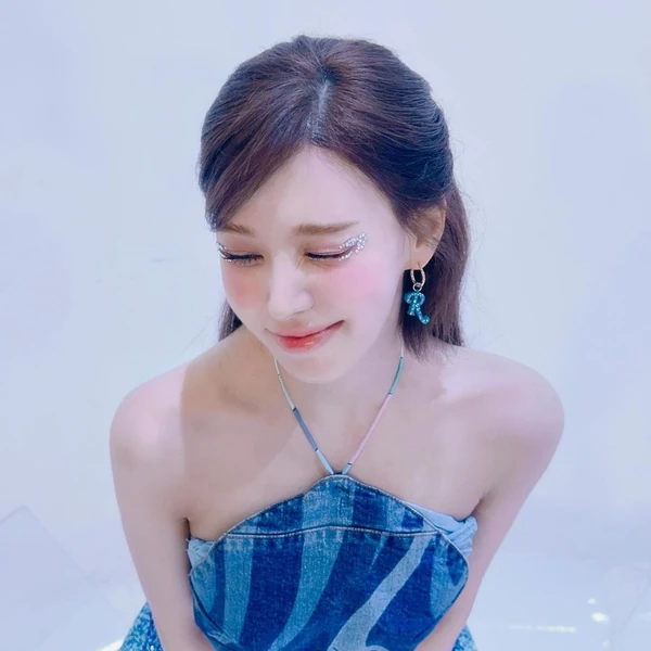 今日最受喜愛的Wendy (Red Velvet)