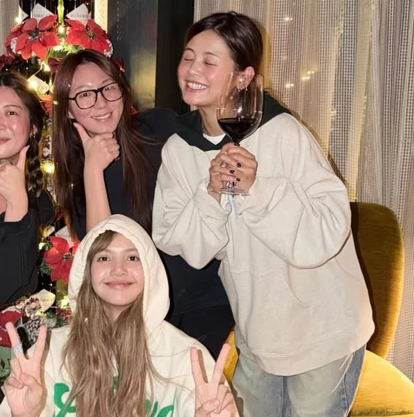 Top Photo Full of Lisa (BLACKPINK) Love