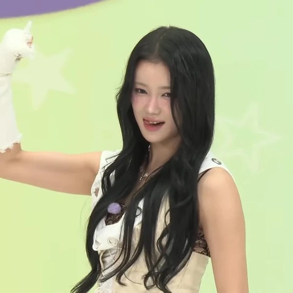 充滿粉絲愛意的櫻井美羽 (ME:I)人氣照片