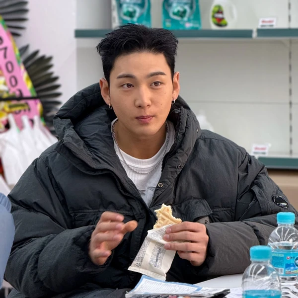 Today's Most Loved Baekho