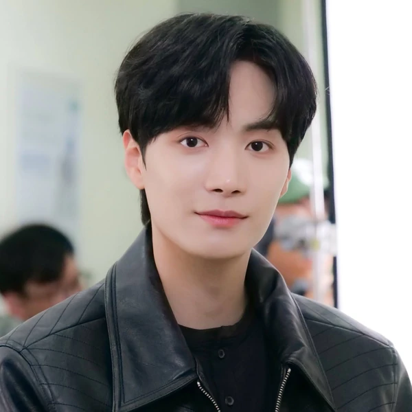 Top Photo Full of Kim Jonghyeon Love