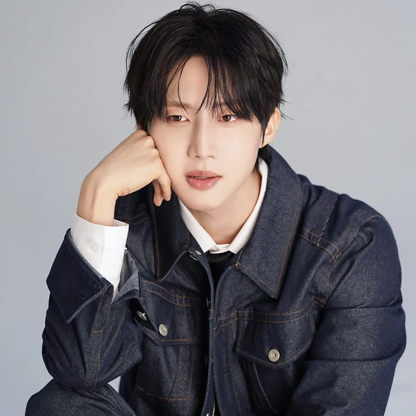 Top Photo Full of PENTAGON Love