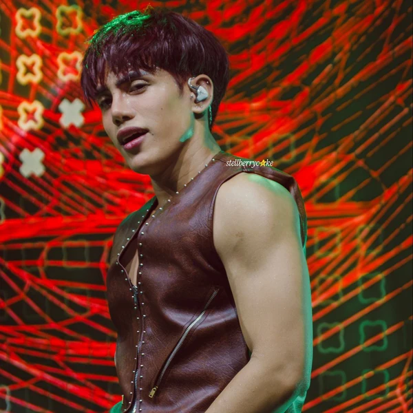 Signature photo of Stell (SB19) capturing their charm