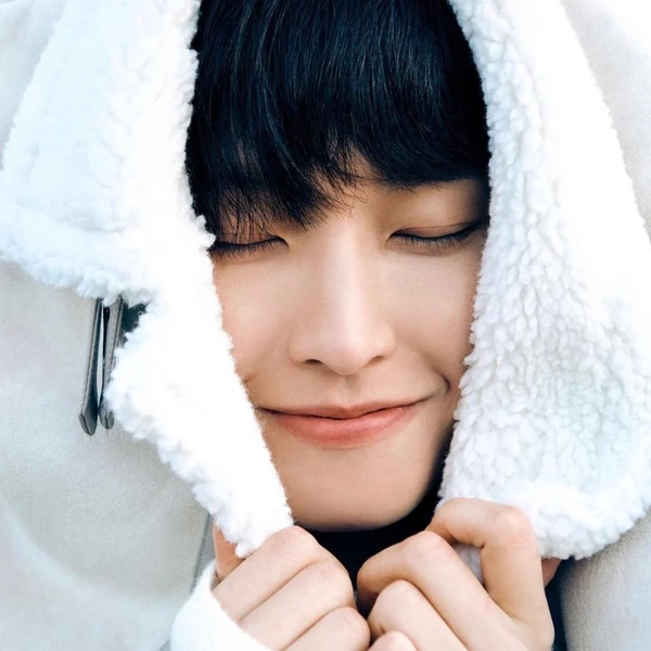 Shining profile picture of SF9 on today's Choeaedol