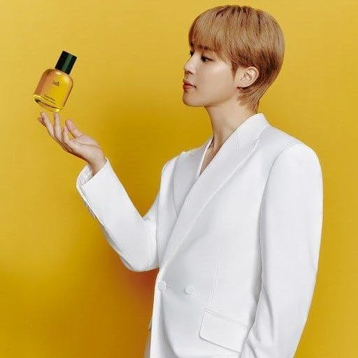 Brilliant moment of Jimin (BTS) created by fandom