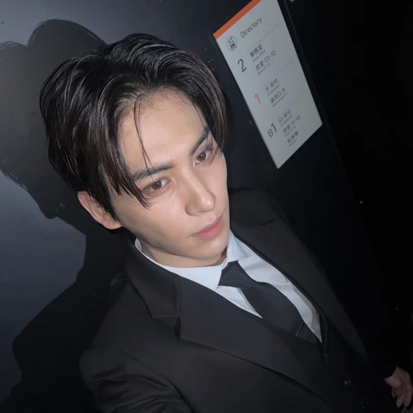 오늘 가장 사랑받은 유태양 (SF9)의 모습