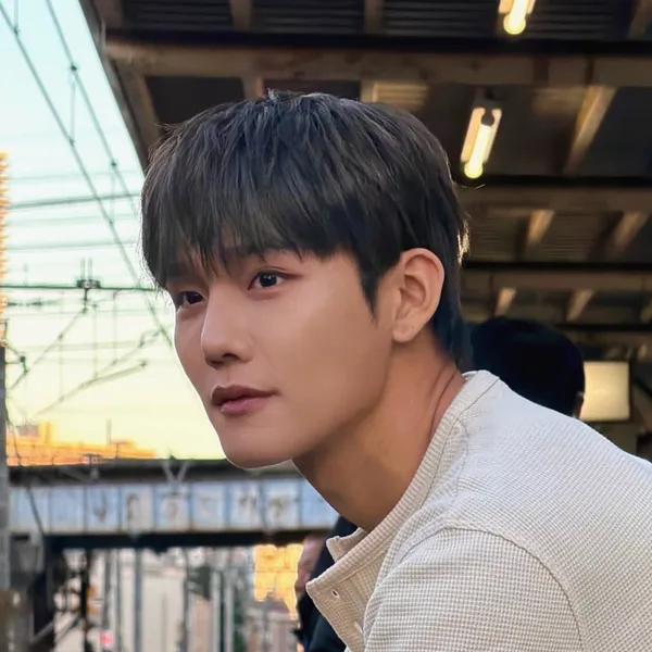 Popular profile image of Seunghun (B.D.U) selected by votes