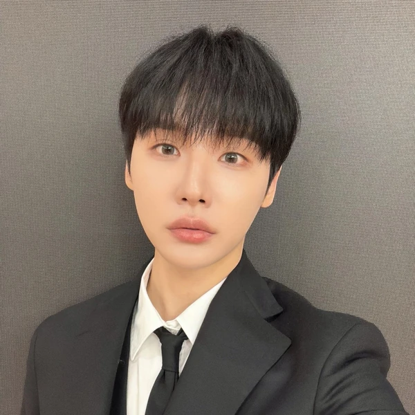 充滿粉絲愛意的田雄 (AB6IX)人氣照片