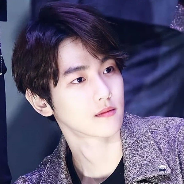 백현 (EXO) 팬심 가득한 인기 사진