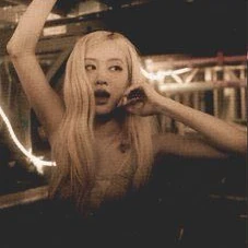 Best moment chosen by ROSÉ (BLACKPINK) fandom