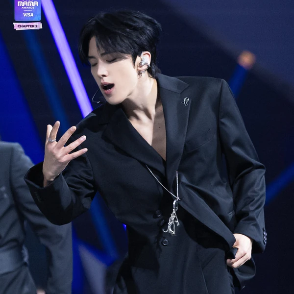 Today's Most Loved Kono Junki (JO1)