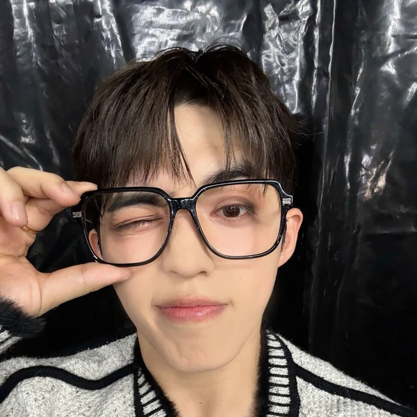 今天最受喜爱的S.Coups (SEVENTEEN)