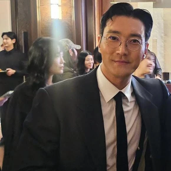 오늘 가장 사랑받은 시원 (슈퍼주니어)의 모습