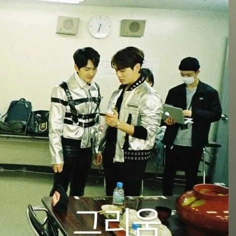 Today's Most Loved Onew (SHINee)