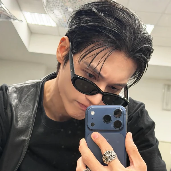 充满粉丝爱意的友榮 (ATEEZ)人气照片