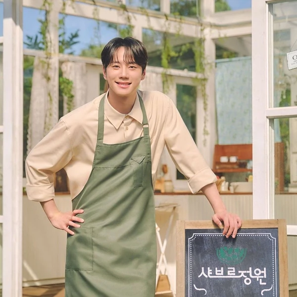 Today's Most Loved Lee Junyoung