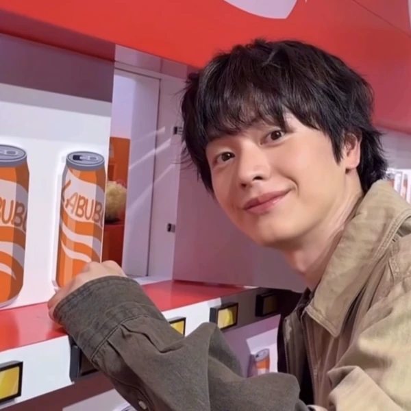 Top Photo Full of Yook Sungjae (BTOB) Love