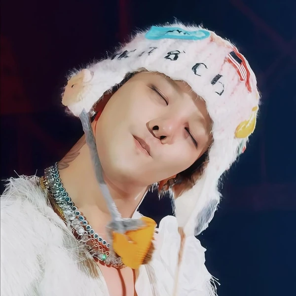 Fans' Pick: Best Moment of G-DRAGON (BIGBANG)