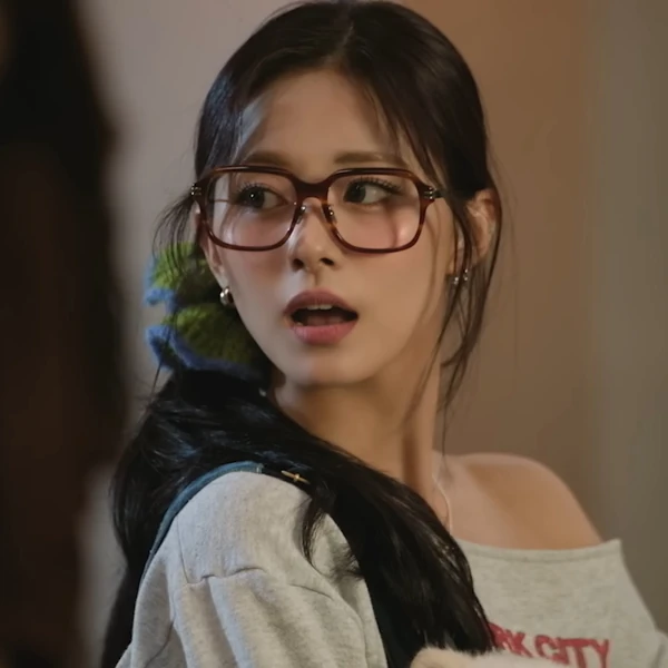 今日最受喜愛的子瑜 (TWICE)