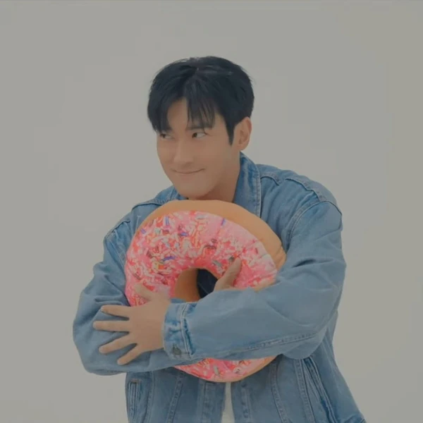 今天最受喜爱的始源 (Super Junior)