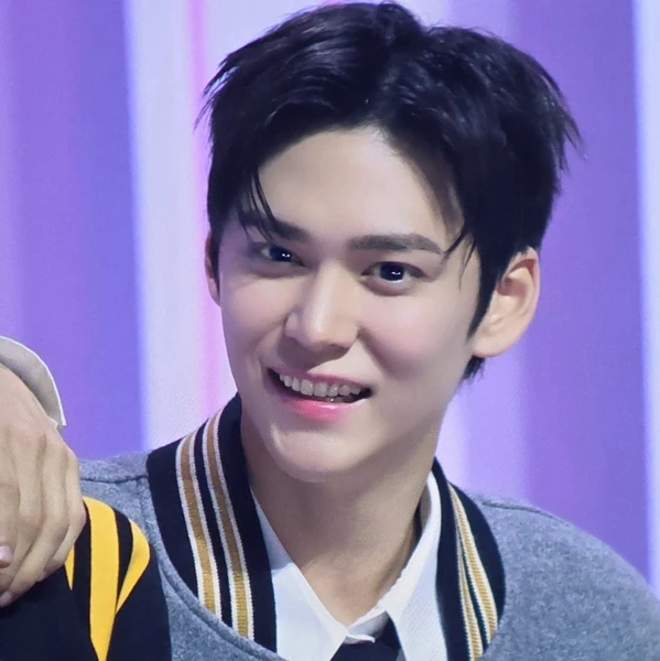 今天最受喜爱的Eunseok (RIIZE)