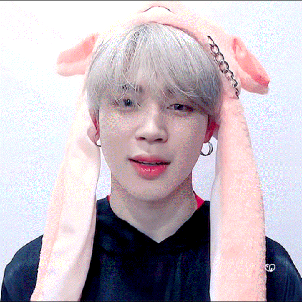 오늘 가장 사랑받은 지민 (방탄소년단)의 모습